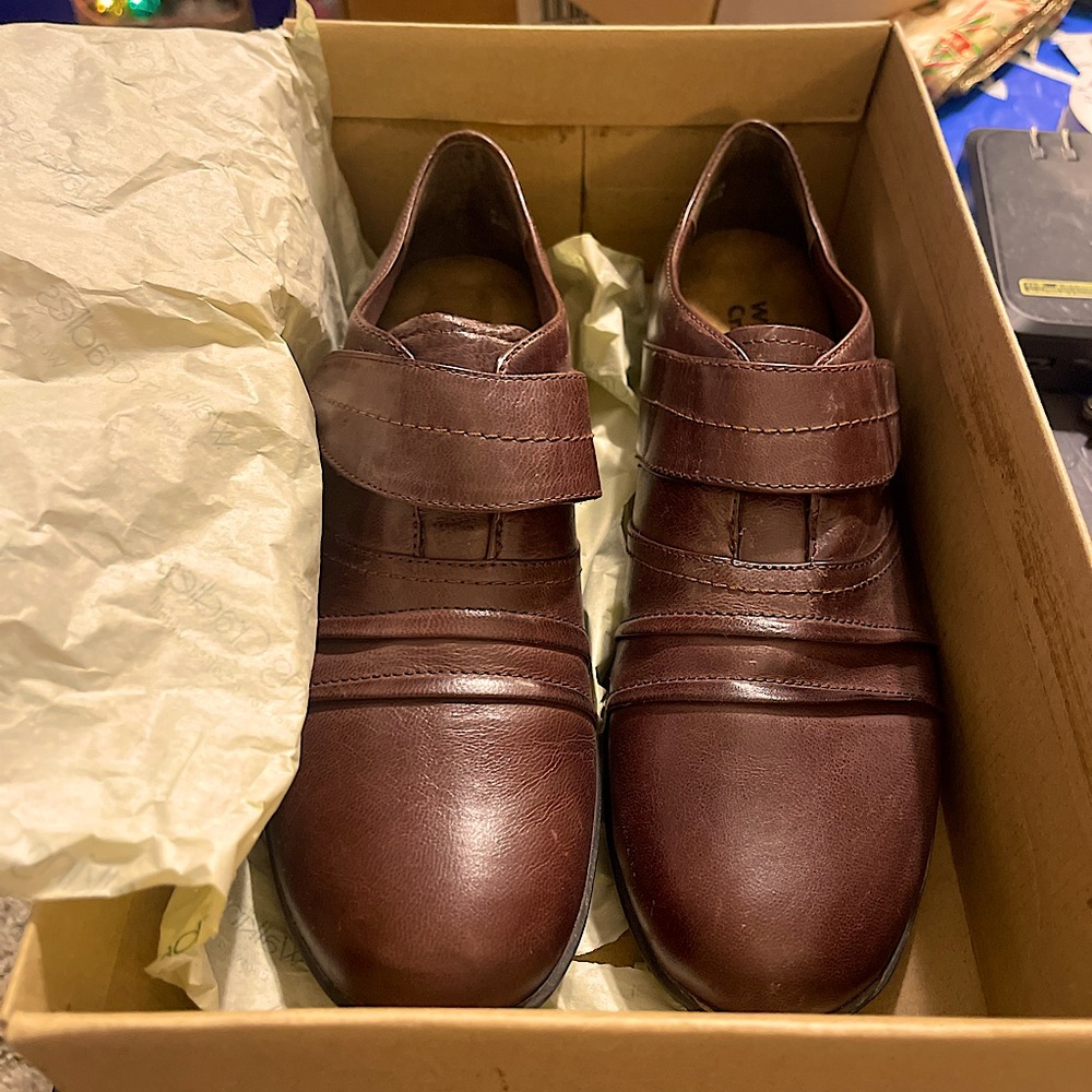 Tobacco wax, brown, leather shoe size 10 women’s